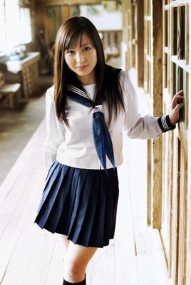 japanese-school-uniform-051-402x600.jpeg