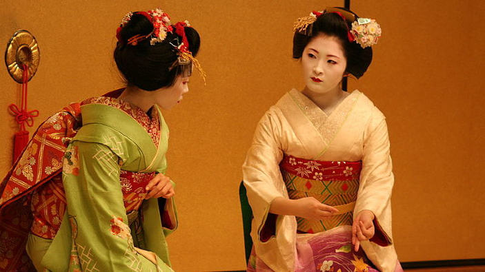 Otokoshi: l'unico uomo che può entrare nell'universo delle geisha