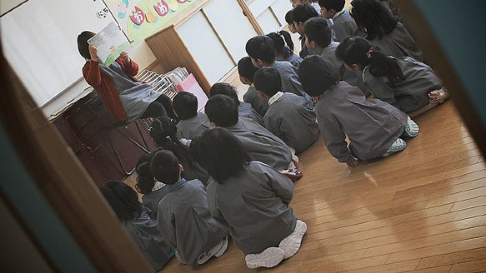 Giappone: sarà reato forzare i bambini a sedere per lungo tempo nello stile tradizionale