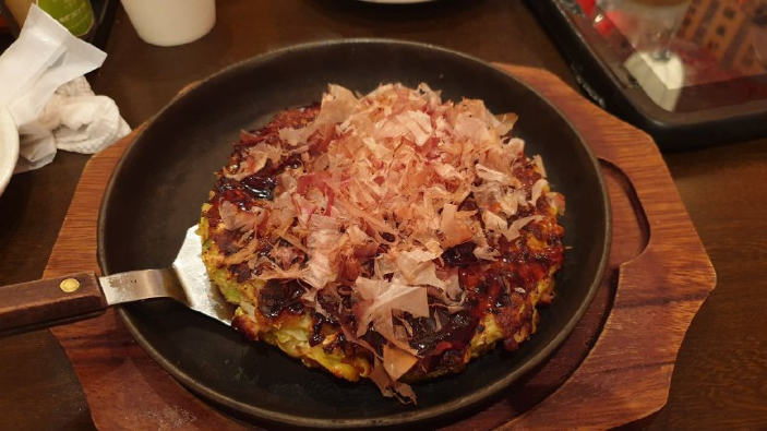 Storia dell'okonomiyaki: da piatto occidentale a tradizionale