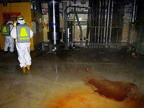 Terremoto Giappone - Tecnici al reattore 2 di Fukushima Terremoto Giappone - Tecnici al reattore 2 di Fukushima
