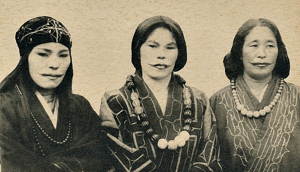 Ainu donne tatuaggio Ainu donne tatuaggio
