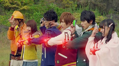 Ressha Sentai Toqger Vs Kyoryuger: The movie