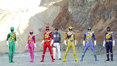 Zyuden Sentai Kyoryuger Returns: 100 YEARS AFTER