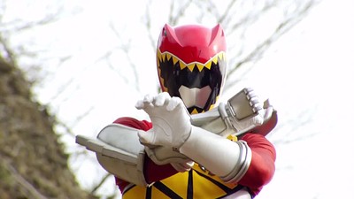 Zyuden Sentai Kyoryuger Returns: 100 YEARS AFTER