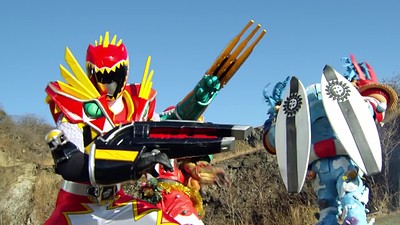 Zyuden Sentai Kyoryuger Returns: 100 YEARS AFTER