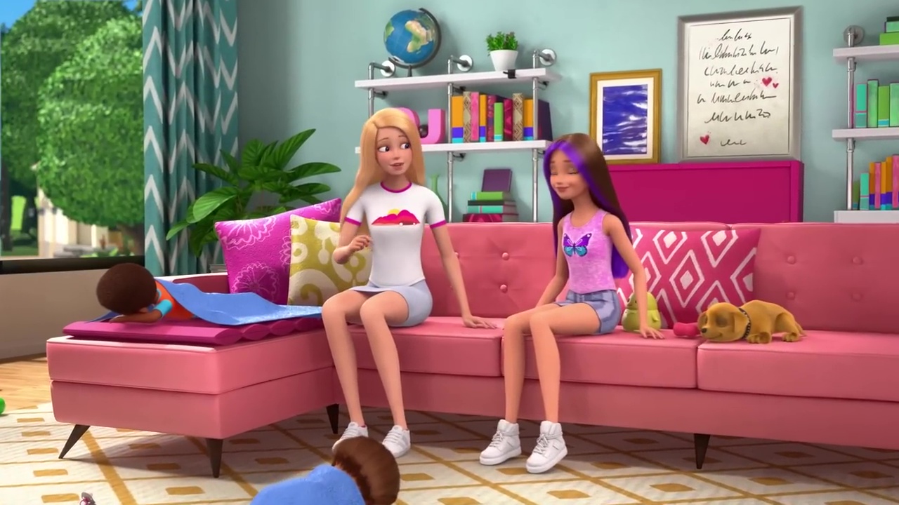 Barbie Skipper Babysitters Inc. - Bambola Asiatica Con Cellulare E Biberon, Accessori Per Giochi Di Ruolo (FXG93)