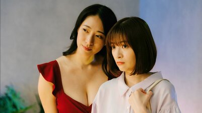 Ayaka Is in Love with Hiroko