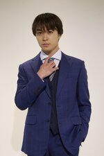 Fukushū kareshi: dekiai shachō no kao ni wa ura ga aru