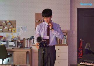 Heesu in Class 2