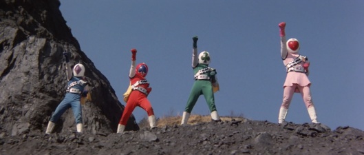 J.A.K.Q. Dengekitai Vs Goranger