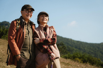 The Snowball on a Sunny Day