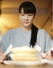 Tsukuritai onna to tabetai onna