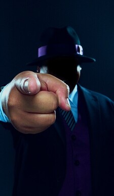 Warau Salesman