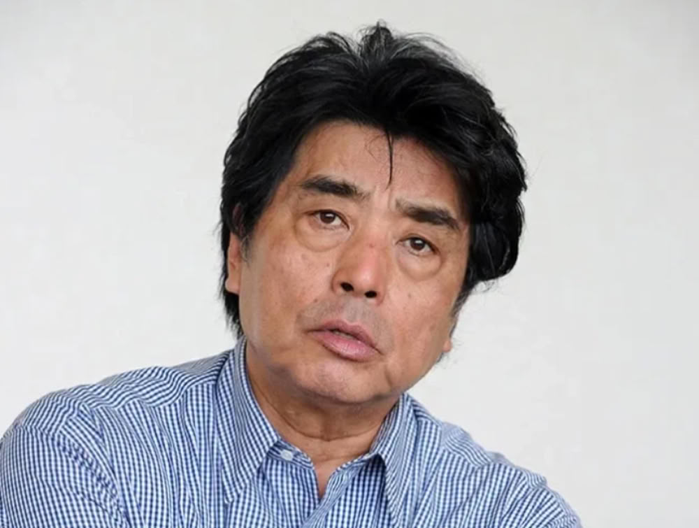 Ryu Murakami.png Ryu Murakami.png