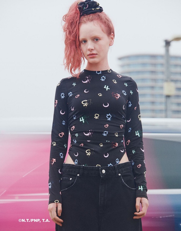 Felpa sailor moon bershka best sale
