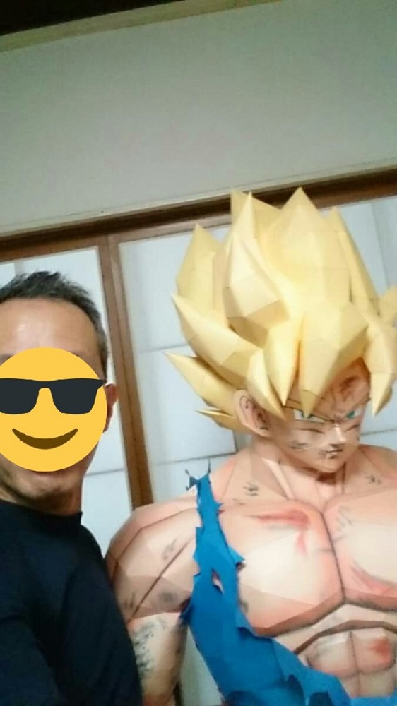 Un_Goku_cartaceo_spettacolare-5bad6f090a8c7