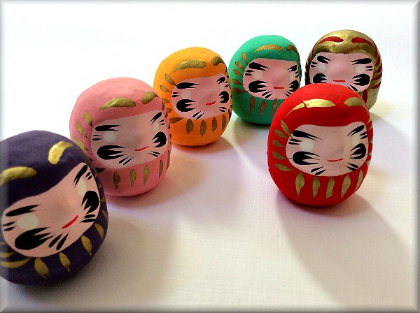 daruma bambola