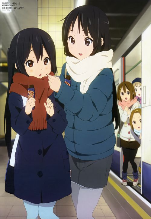 Azusa_and_Mio.jpg Azusa_and_Mio.jpg