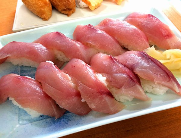 10-sushi-al-tonno-a-100-yen.jpg 10-sushi-al-tonno-a-100-yen.jpg
