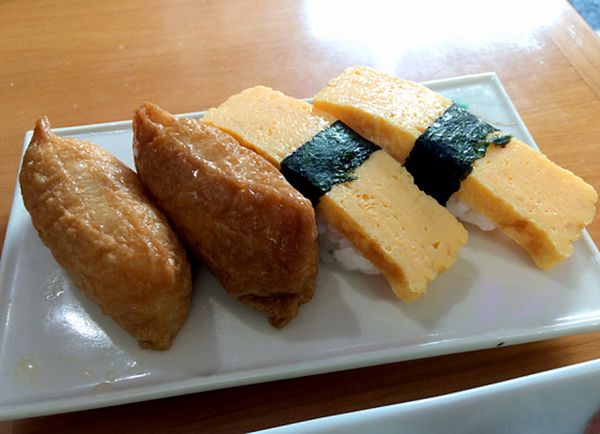 inari-sushi-30-yen-e-omelette-sushi-a-70-yen.jpg inari-sushi-30-yen-e-omelette-sushi-a-70-yen.jpg