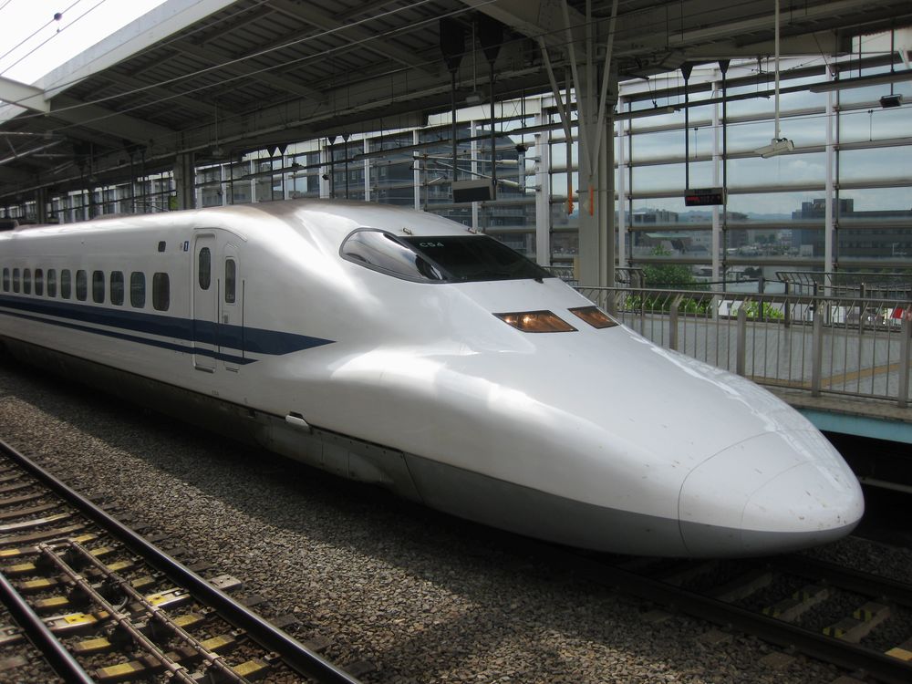 shinkansen.jpg shinkansen.jpg
