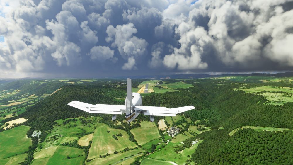 Orizzonte vastissimo e vegetazione lussureggiante in Microsoft Flight Simulator Orizzonte vastissimo e vegetazione lussureggiante in Microsoft Flight Simulator