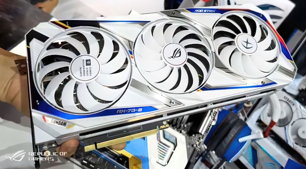 L'Asus ROG Strix RTX 3090 Gundam da oltre 2000 € L'Asus ROG Strix RTX 3090 Gundam da oltre 2000 €