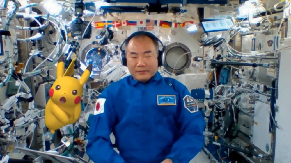 Pokemon-space.jpg Pokemon-space.jpg