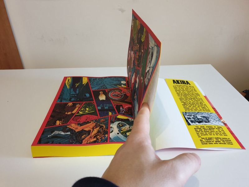 Akira_Unboxing-2.jpg Akira_Unboxing-2.jpg
