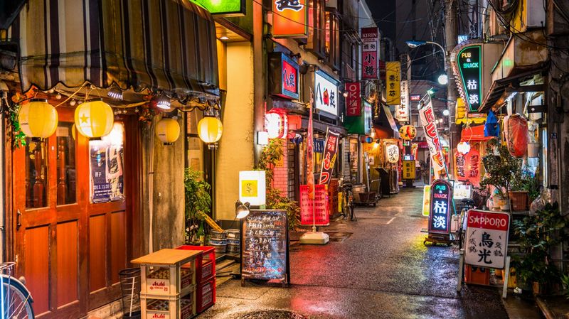 yurakucho-Lo Studio Ghibli risponde alle domande dei fan sulla Città Incantata.jpg Lo Studio Ghibli risponde alle domande dei fan sulla Città Incantata