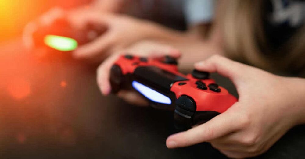 Bambini con pad Bambini con pad