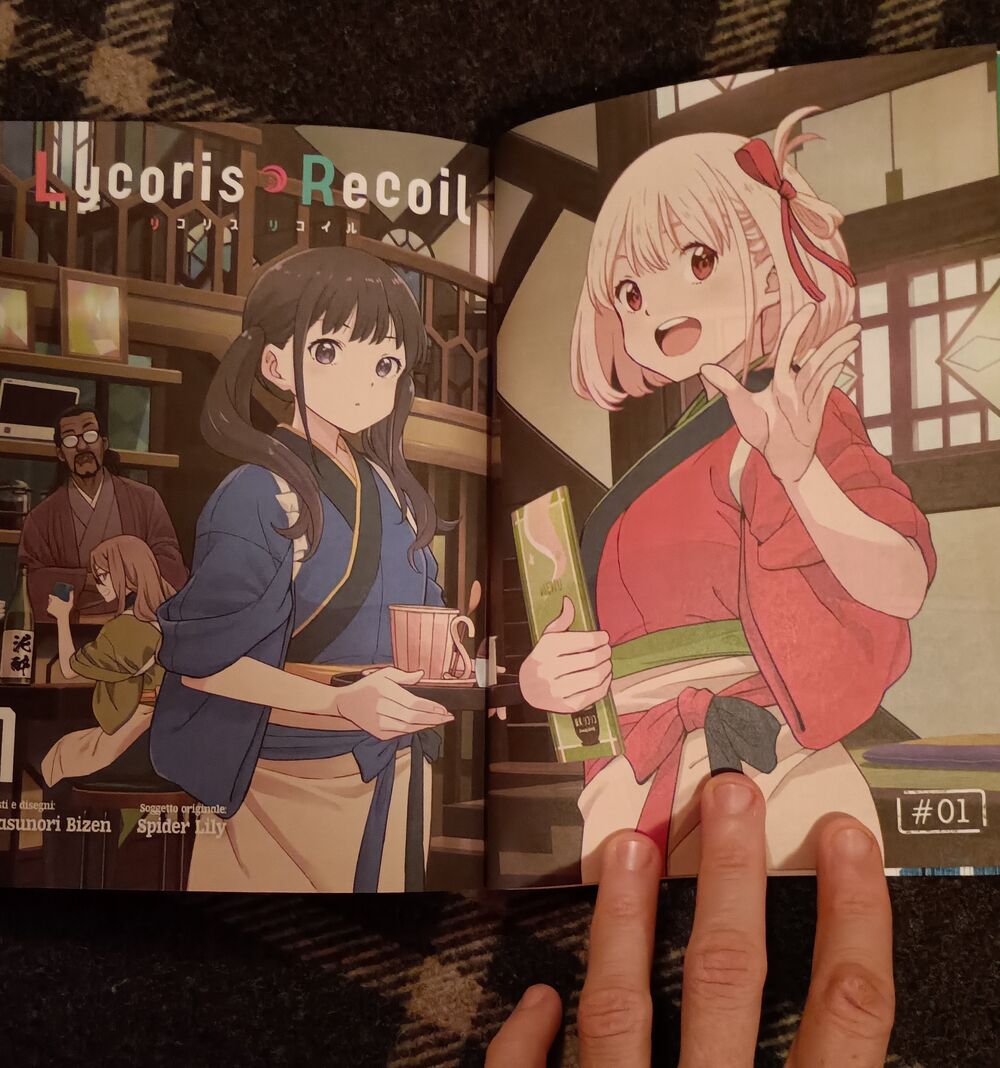 Lycoris Recoil color.jpg
