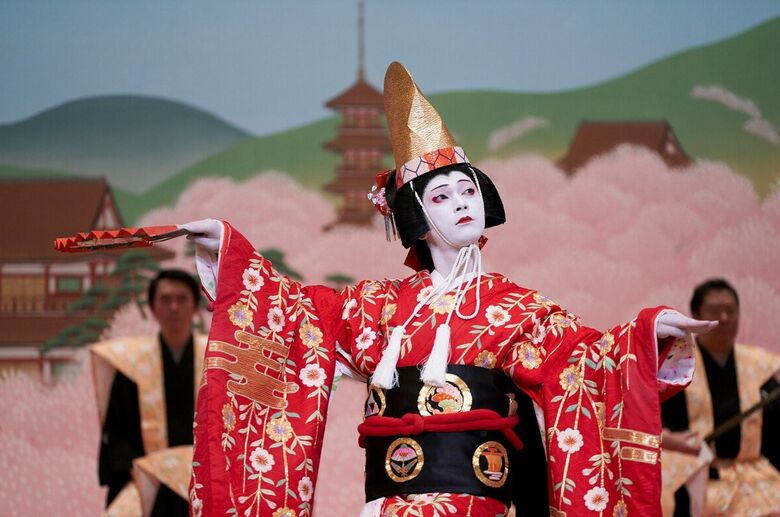 Kokuhou-performance Kokuhou-performance