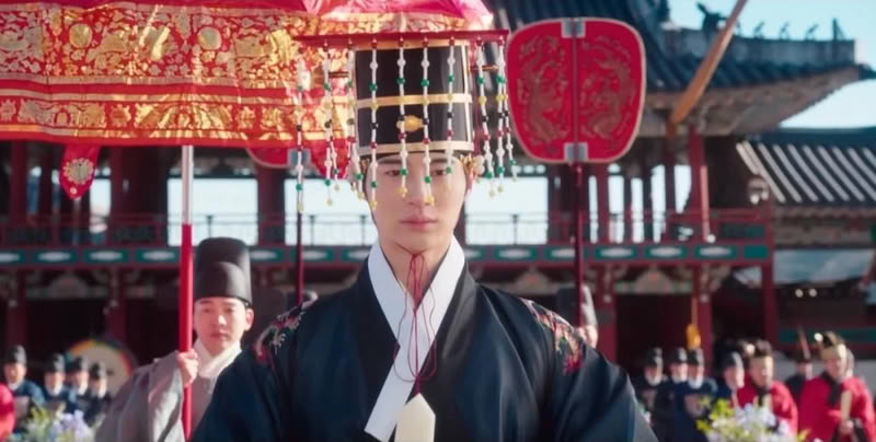 Perfect Crown: le polemiche di un'incoronazione tutt'altro che perfetta Perfect Crown: le polemiche di un'incoronazione tutt'altro che perfetta