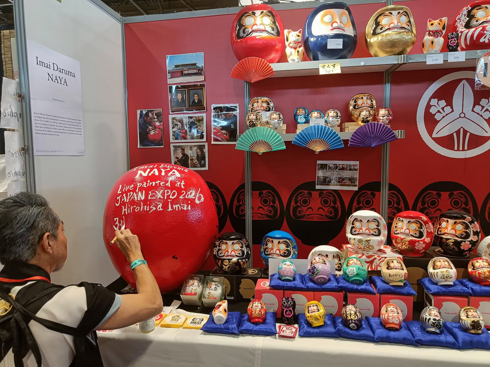 La Japan Sanpo è il luogo dove si possono ammirare i daruma dipinti a mano!