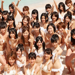 Caccia ai CD delle AKB48: un fan acquista 1000 copie