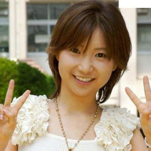 Mayu Shinjo: "Basta shojo, solo boys-love!"