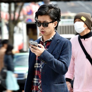10 cose che fanno i giapponesi quando usano lo smartphone