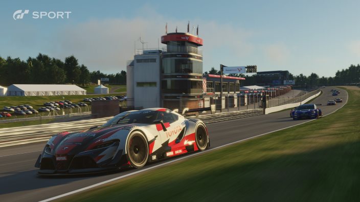 Gran Turismo Sport rinviato al 2017