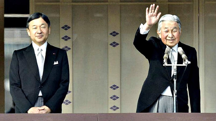 L'Imperatore Akihito può abdicare: il parlamento approva la legge