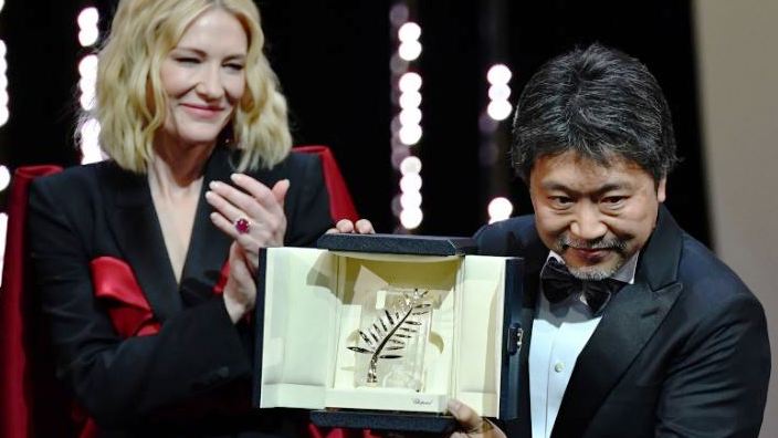 Hirokazu Kore-eda, regista di Our Little Sister, vince la Palma d'Oro a Cannes