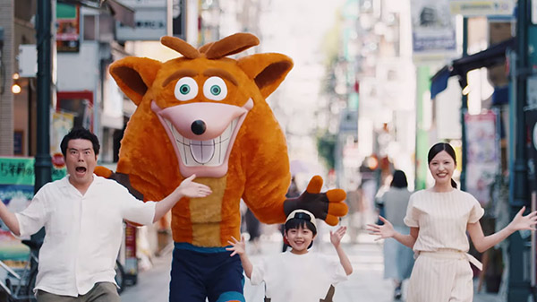 Crash Bandicoot 4 si mostra in un pazzo spot giapponese