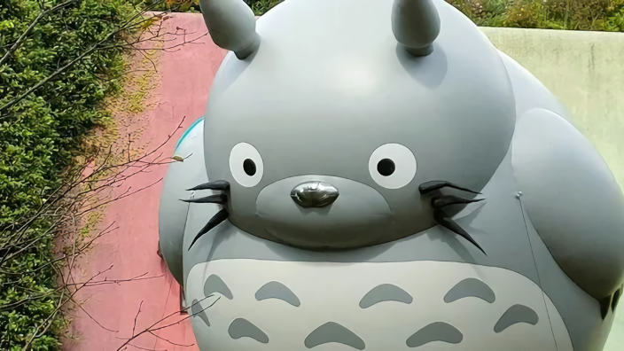 Totoro gigante avvistato nel Museo Ghibli