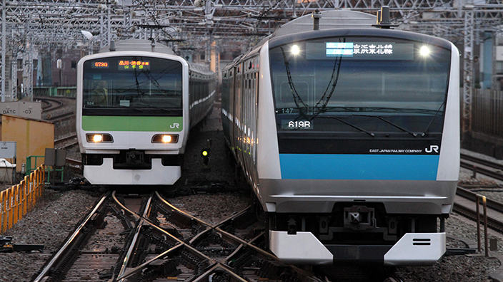 Un annuncio in una stazione dei treni di Tokyo fa irritare i giapponesi