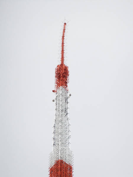 Torre di Tokyo dopo il terremoto Torre di Tokyo dopo il terremoto