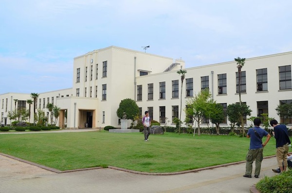 Sakuragaoka real life school