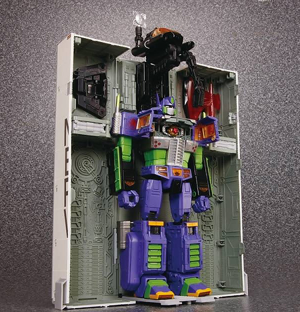 Masterpiece MP-10 Optimus Prime EVA Mode