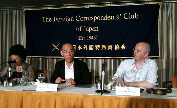 Tomino in conferenza stampa al FCCJ